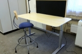 Elektriski augstumā regulējams biroja galds no 65-120cm.